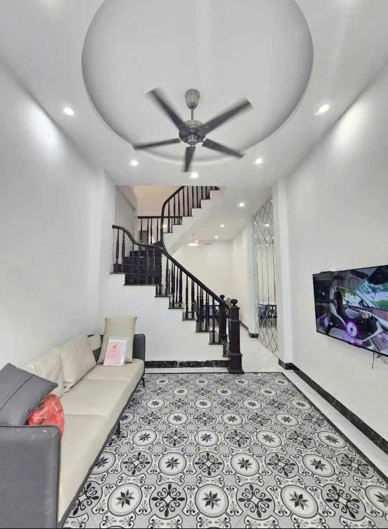 Chính chủ đang cần bán gấp nhà 4 tầng mới đẹp - ô tô tránh - Phụng Châu, Chương Mỹ.