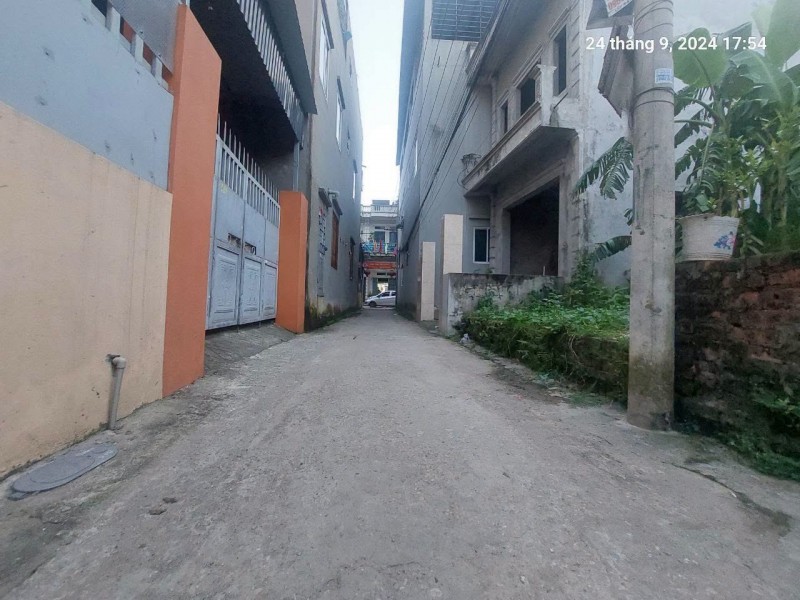 Lõi Vin Bắc Hồng 47m2, mt4m. Ô tô, gần ô tô tránh, 3.6 tỷ, Đông Anh.tìm khách gấp.