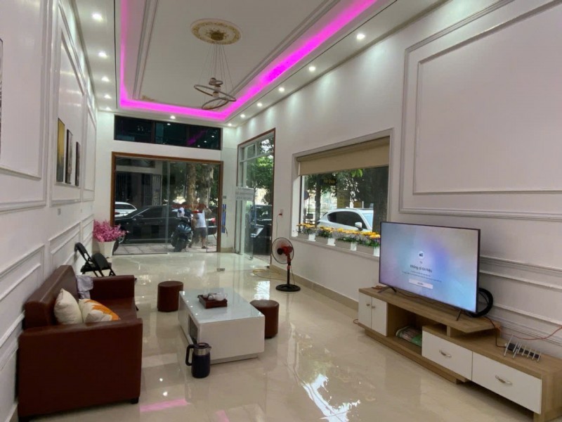 CỰC HIẾM TRUNG TÂM BẮC GIANG – 3 MẶT THOÁNG – VIEW HỒ – NHÀ MỚI XÂY – THANG MÁY – Ô TÔ TRÁNH NHAU
