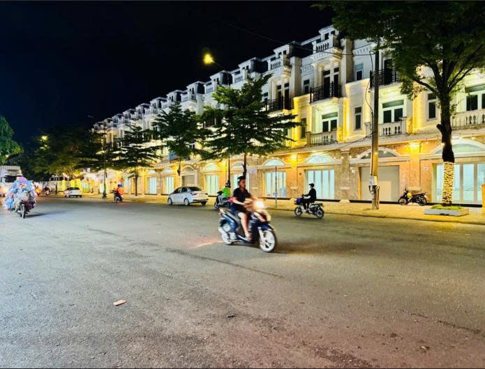 Cho thuê nhà nguyên căn diện tích sử dụng lên đến 240m2