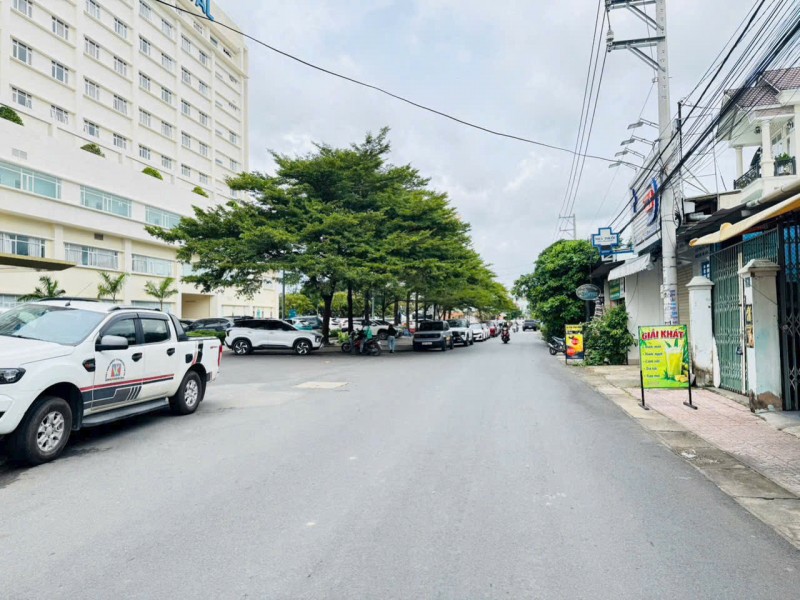 Mặt tiền đường Trương Quyền ngang 5.5m - cách cổng bv Hoàn Mỹ 40M chỉ 4.9 tỷ