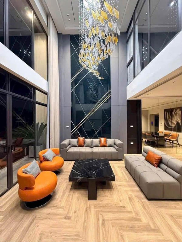 Giảm 4 tỉ! Bán nhà mặt phố Thụy Khuê, 70m2, 7 tầng thang máy, mặt tiền 4.2m, giá 34.5 tỷ