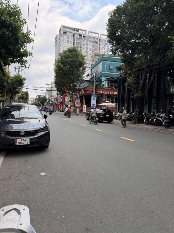 Bán nhà 2  Mặt tiền Bàu Cát ( Bàu cát đôi) - giao Đồng Đen, 14x26m, 2 tầng, 1 đời chủ, 89,9 Tỷ.