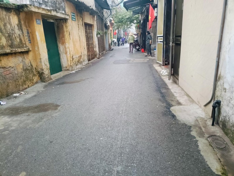 Bán đất Đức Giang 50m 7 tỷ ô tô qua nhà,sỏ đỏ long biên