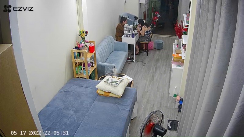 SANG NHƯỢNG TIỆM NAIL – MI TẠI BA ĐÌNH