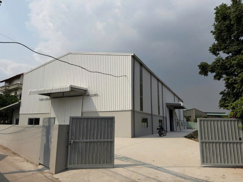 CHO THUÊ KHO XƯỞNG 800M2 MỚI XÂY – LONG BIÊN, HÀ NỘI GIÁ 90TR/ THÁNG