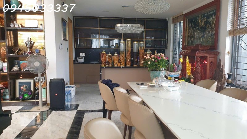 Bán biệt thự 5 tầng Phú Mỹ, Quận 7 gần Belleza, dt 278m2 (12x21m), giá 36 tỷ thương lượng