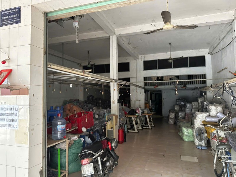 NHÀ ĐẸP – GIÁ TỐT  – CHÍNH CHỦ CẦN BÁN Tại 98-100, Phố Nguyễn Văn Tố, Phường Tân Thành, Q.Tân Phú,