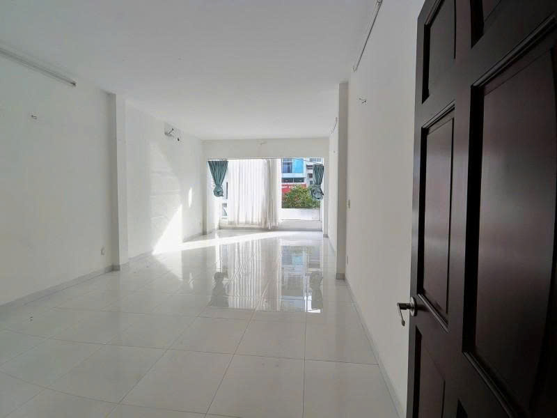Bán nhà Mặt tiền Gò Dầu, vị trí VIP, ngay Tân Sơn Nhì, 4,3x16m, 4 T - 4PN, HĐT 30tr, 16,9 Tỷ.