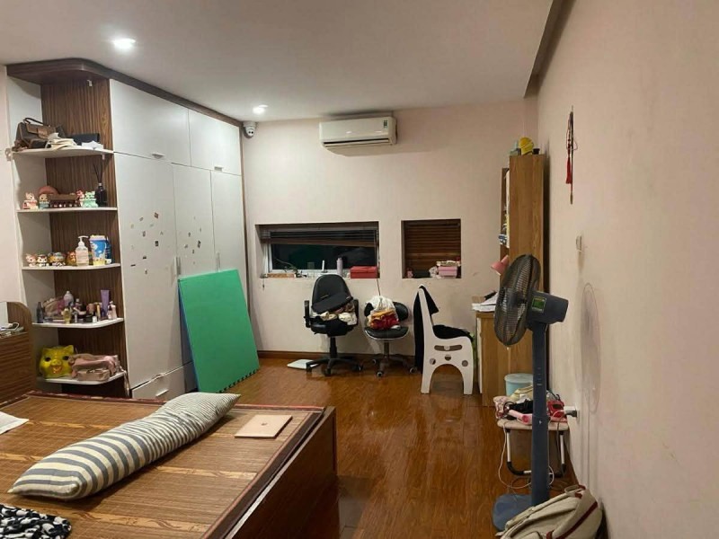 Bán nhà mặt phố Hàng Da, 30m2, 4 tầng, 16.5 tỉ, vỉa hè, cho thuê 20tr/tháng