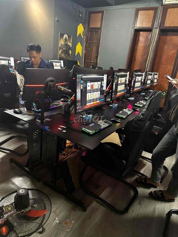 Sang nhượng quán net 100 máy cạnh ĐH Bách Khoa