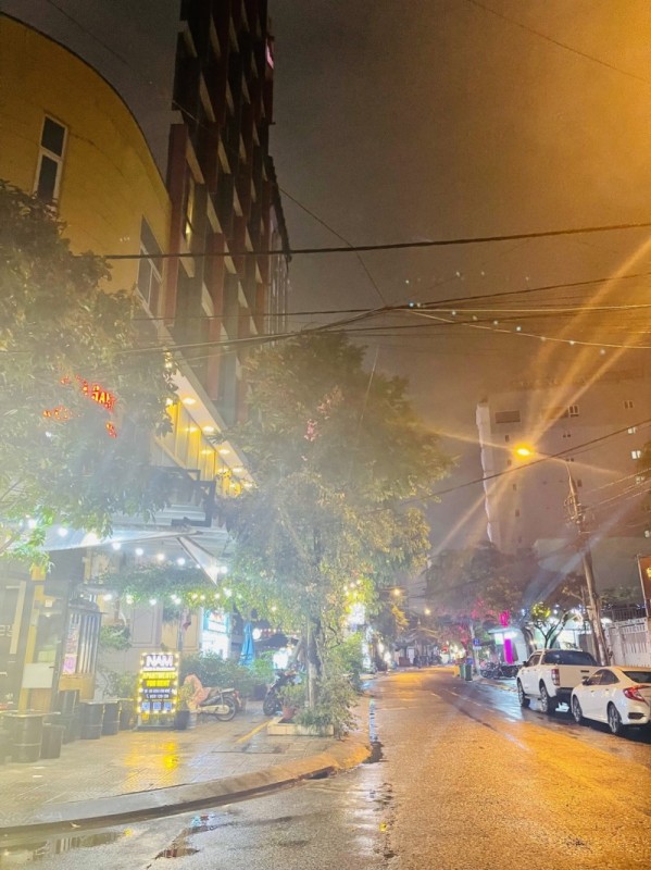 Bán nhà Dương Đình Nghệ Sơn Trà 46m2, 4 tầng, 7 phòng ngủ, cách biển 200m, giá 8,2 tỷ
