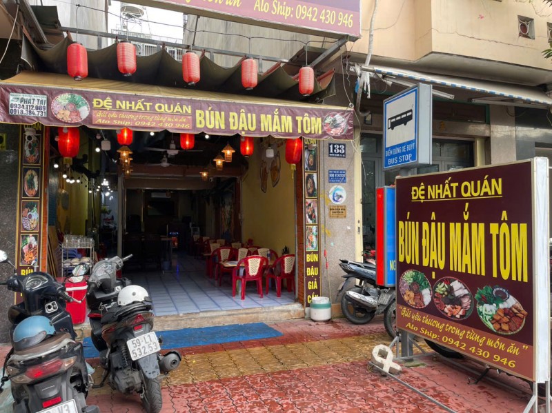 Quận 8 ! CHỐT NHANH  ! SANG RẺ QUÁN BÚN  ĐẬU CHỈ 159 tr , QUÁN FULL MỚI, Tel : 0942430946 ( Chính