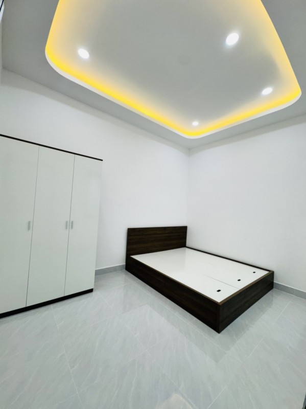 Bán nhà 100m2, cấp 4, Lê Văn Việt, Phường Tăng Nhơn Phú B, Q9. Thủ Đức, TP HCM.  Giá 4.58 tỷ.