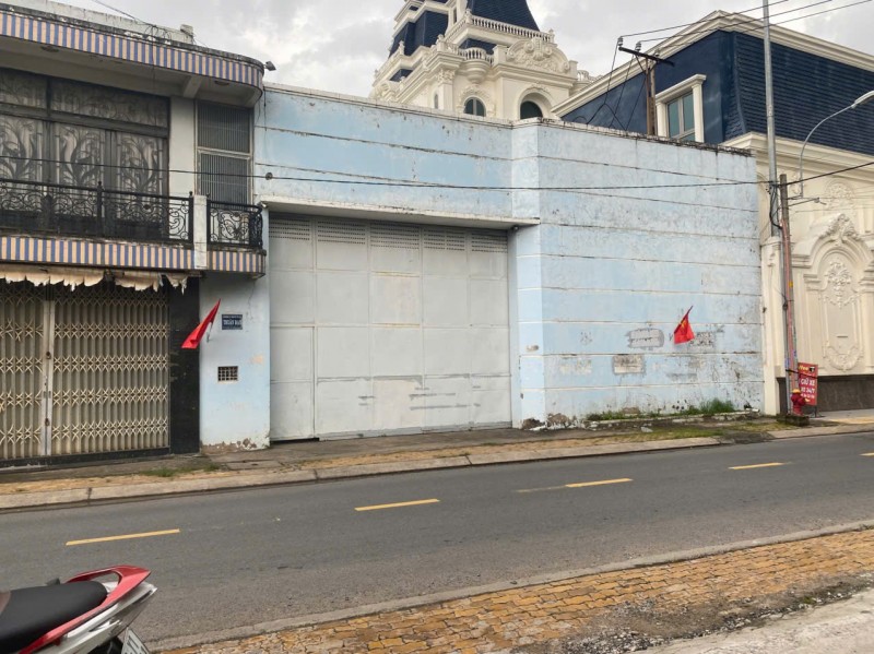 CHO THUÊ KHO XƯỞNG 2.100M2 – TÂN XUÂN 2, HÓC MÔN