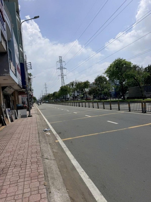 Bán nhà 2 Mặt tiền Kinh Dương Vương - ngay CV Phú Lâm, 4x25m, Cấp 4 - 1 Đời Chủ, 19,9 Tỷ.