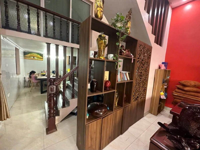 Bán nhà phố Nguyễn Đình Chiểu mặt tiền gần 4m, 65m2, 22,6 tỷ, ô tô vào nhà