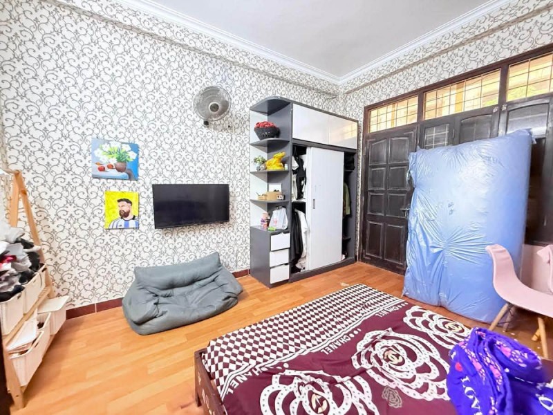 Bán nhà mặt phố Lò Đúc, 45m2, 3 tầng, mặt tiền 4.2m, 31 tỉ, kinh doanh mọi mặt hàng