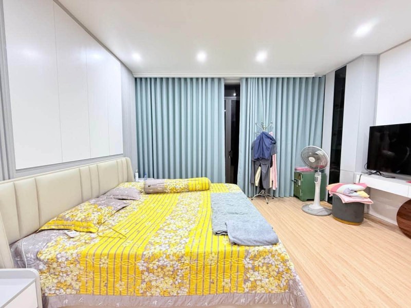 Bán nhà mặt phố Dương Văn Bé, 70m2, 8 tầng thang máy, mặt tiền 6m, 46 tỉ, kinh doanh đỉnh