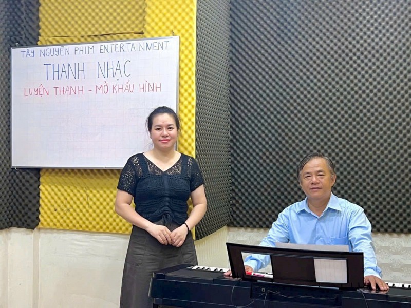KHÓA HỌC HÁT VỚI BAN NHẠC | TỰ TIN THỂ HIỆN GIỌNG HÁT, CHINH PHỤC SÂN KHẤU CHUYÊN NGHIỆP