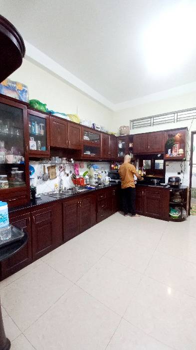 Bán nhà Quận 7 - Nguyễn Văn Quỳ 80m2 5PN - Hẻm xe hơi thông, Mới ở Ngay - chỉ 9.8 tỷ