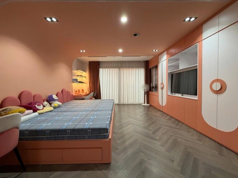 Bán nhà phố Lò Đúc, 50m2, 8 tầng thang máy, mặt tiền 5.2m, 23.5 tỉ, nhà đẹp ở luôn
