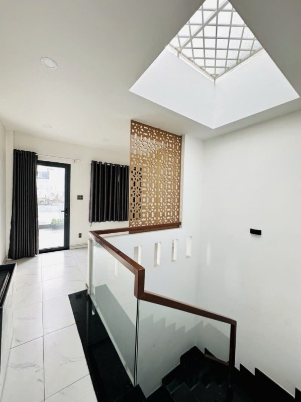 SIÊU PHẨM TÂN HƯƠNG – NHÀ ĐẸP 4 TẦNG, HẺM 8M KINH DOANH ĐỈNH !