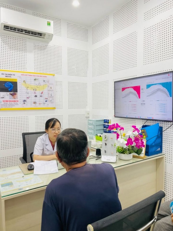Nghe kém có thể ảnh hưởng tới sự tự tin như thế nào?