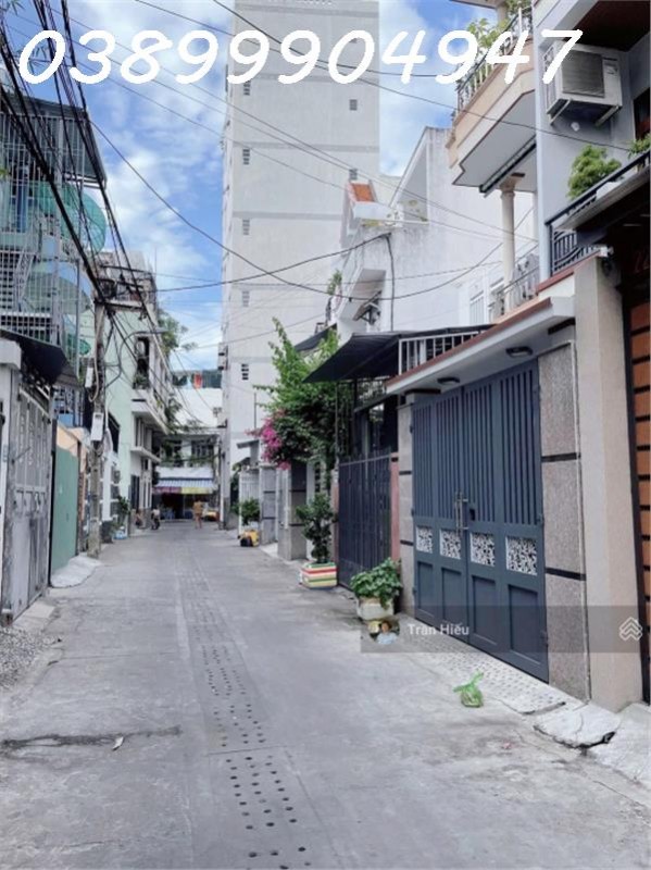 Chính chủ ở xa gửi bán nhà 3 tầng Khu Bàn Cờ TTTP Nha Trang - Hẻm thông ô tô vào tận sân nhà
