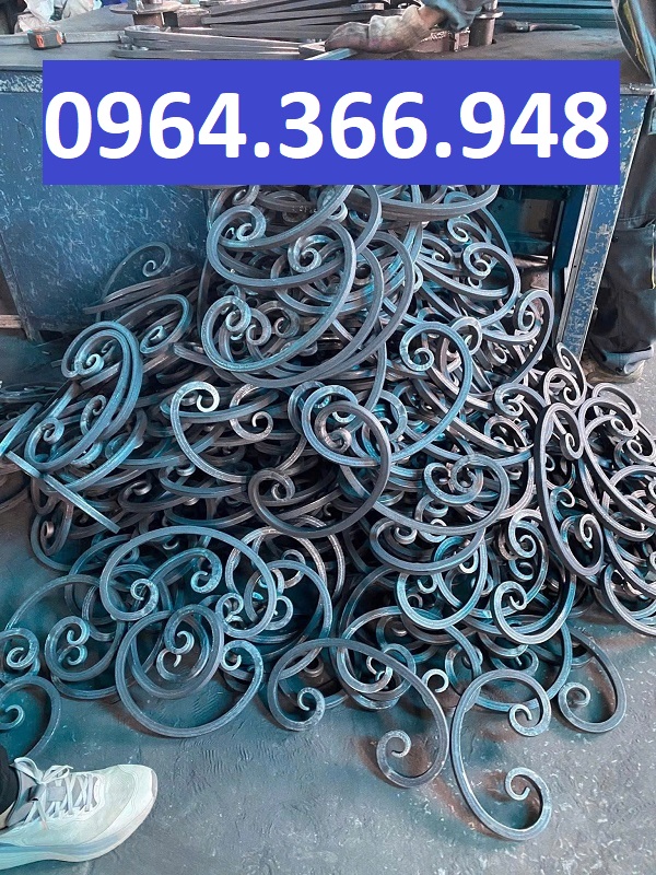 Xưởng sản xuất chi tiết sắt uốn cửa cổng tận gốc, nhận đơn số lượng lớn