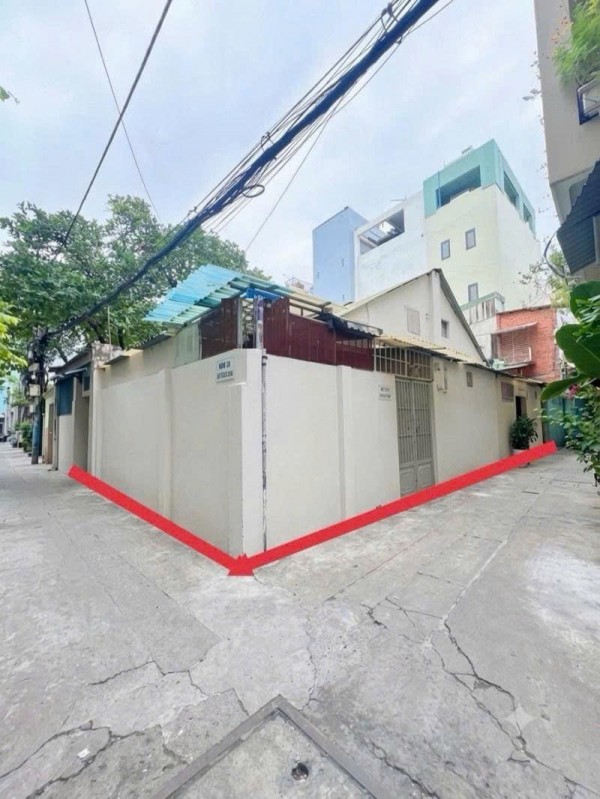 Bán nhà Lô góc - Hẻm 4m Huỳnh Văn Bánh - gần Phan Đình Phùng, 5,2x17m, Cấp 4, 10,6 Tỷ.