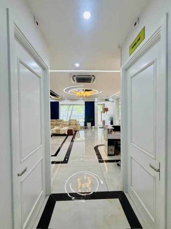 Bán nhà mặt phố Trần Khát Chân, 120m2, 5 tầng, mặt tiền 9.2m, nhỉnh 68 tỉ, dòng tiền 160tr/tháng