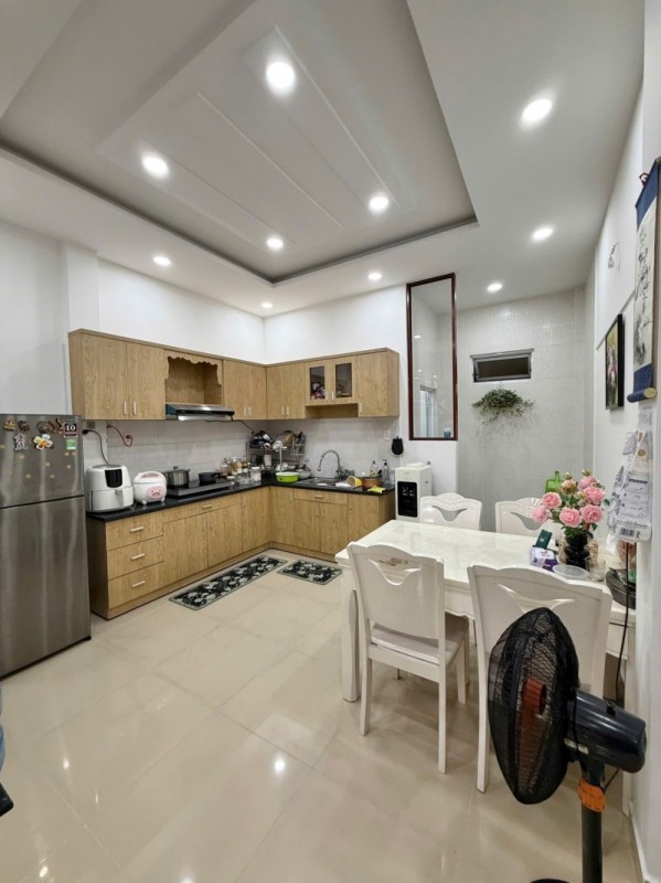 Bán nhà 3 tầng, 56m2,  Quốc lộ 13, Hiệp Bình Phước, Thủ Đức, TP HCM. Giá 7,28  tỷ, Sổ hồng riêng.
