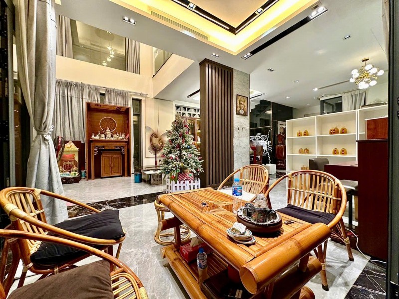QUẬN 3: BÁN BIỆT THỰ 5 TẦNG TÚ XƯƠNG- DT 144M2 NGANG 9M*12M- GIÁ TRỊ THƯƠNG HIỆU NƠI TẬP TRUNG