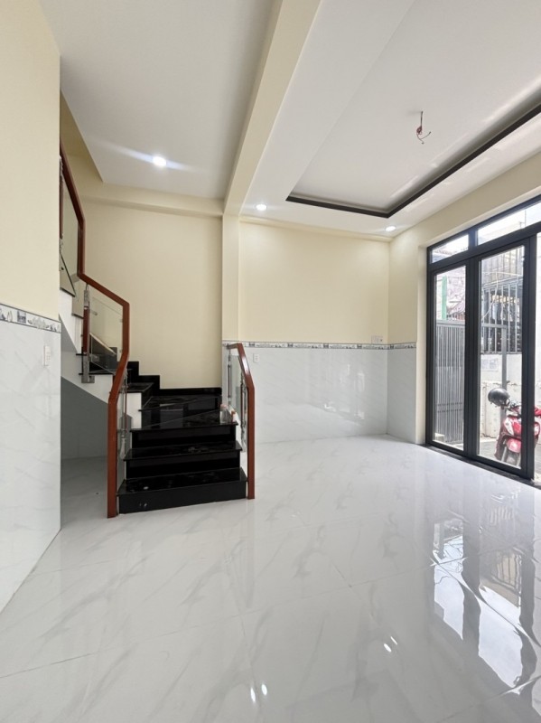 Bán nhà 2 tầng, 64m2, đường Số 13, Linh Chiểu, Thủ Đức, TP HCM. Sổ hồng riêng, giá 4,83  tỷ.