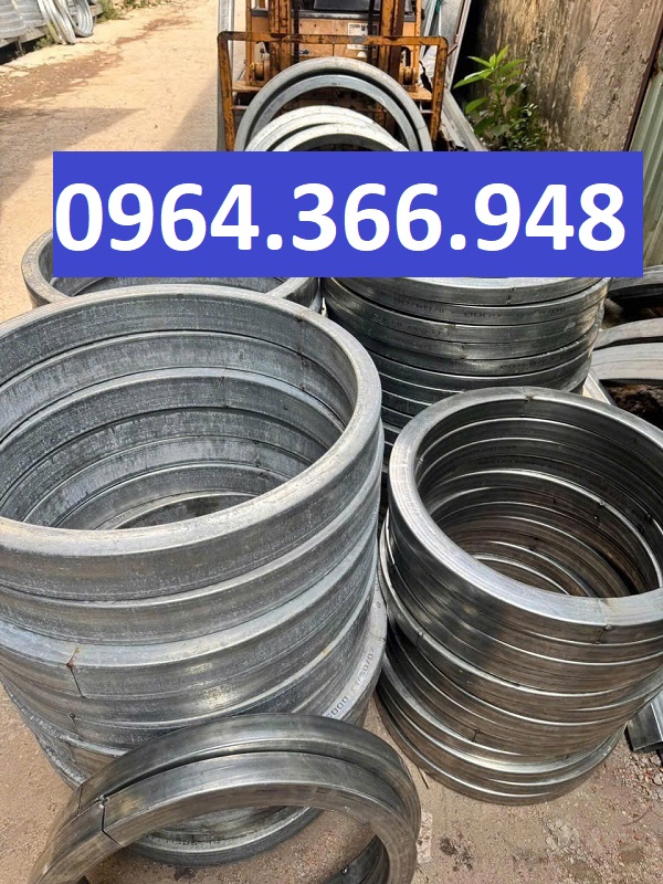 Lốc sắt hộp theo kích thước cho xưởng cơ khí