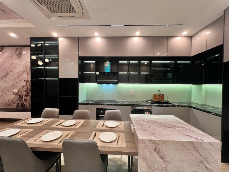 Bán gấp nhà Gia Quất-Thượng Thanh 50M,MT 6M.ô tô thông,full NT ở luôn.Hơn 12 tỷ