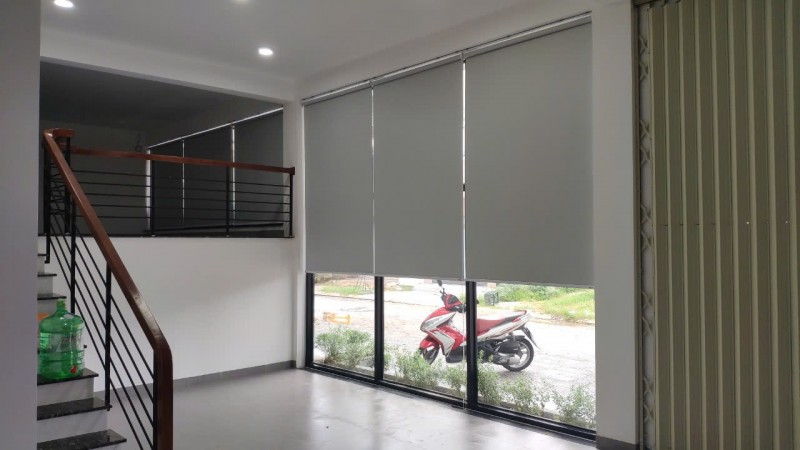 Cho thuê mặt bằng văn phòng, kinh doanh, 2 mặt tiền gần bến xe