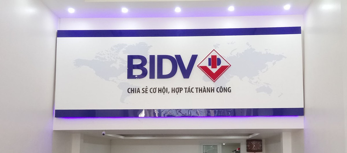 Làm bảng hiệu quảng cáo giá rẻ tại TPHCM