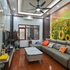 Bán Nhà Hoàng Văn Thái, 50m², Ngõ Thông, Ô Tô, Thoáng Sáng, Giá Chỉ 6.45 Tỷ