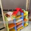 Kệ gỗ 3 tầng mầm non, kệ gỗ cao su nhà trẻ mẫu giáo