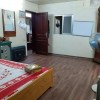 Cho thuê căn hộ Tập thể tầng 2 Đại La 80m2, 3 ngủ, 8 Triệu ở gđ, nhóm 6 người