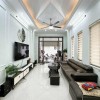 LÔ GÓC 5 TẦNG-MINH KHAI-TRUNG TÂM QUẬN-OTO NHỎ-NGÕ THÔNG THOÁNG.