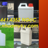 Can nhựa 1 lít đựng dầu gội, can nhựa 0.5 lít đựng nước lau tủ kính 