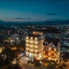 Cần bán Khách sạn view cực đẹp mặt tiền (15m) đường Ngô thì Sỹ P 4 tp Đalat