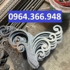 Góc hoa CNC mái kính trang trí mặt tiền