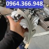 Lá cong đôi sắt tôn dập tạo cụm lá nổi bật