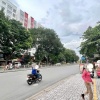 Bán nhà Mặt tiền Bờ Bao Tân Thắng, đối diện Aeon Mail, 4,2x18m, 2 Tầng cũ, chỉ 15,5  tỷ