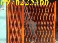 Hàng rào xếp sắt kéo tay chữ T