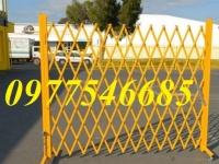 Hàng rào xếp chữ T - Hàng rào xếp kéo tay di động 